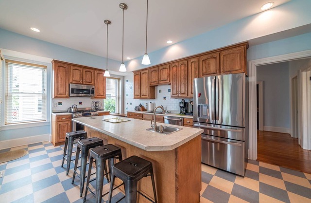 Classically Current - Chesapeake Properties