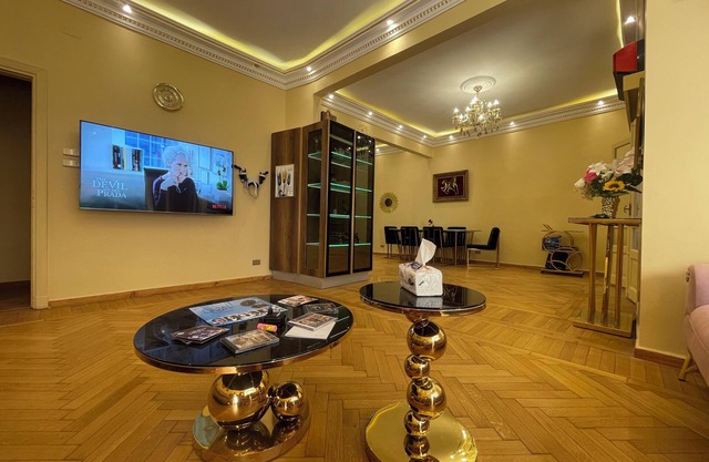 Classy area in Cairo Downtown "Garden City" mins to Nile and Tahrir Square