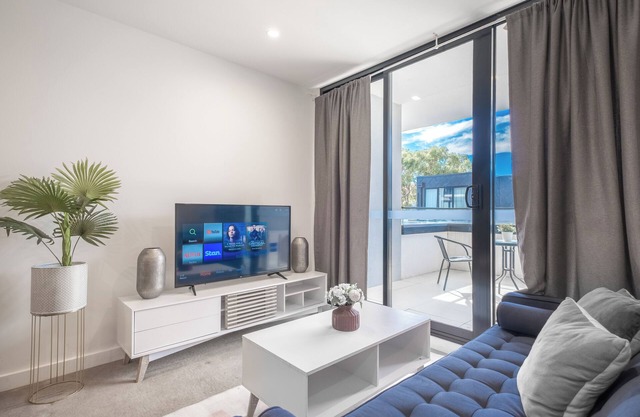 Clayton Beautiful 2BR1BA Apartment Near Monash Parking