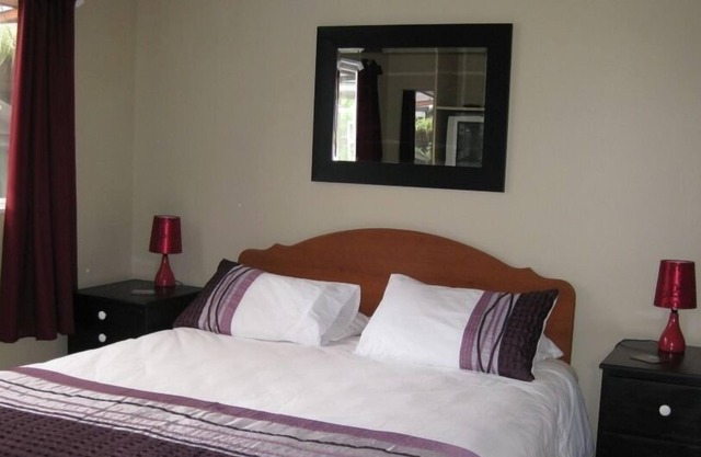 Clean and tidy unit at base of scenic Denniston