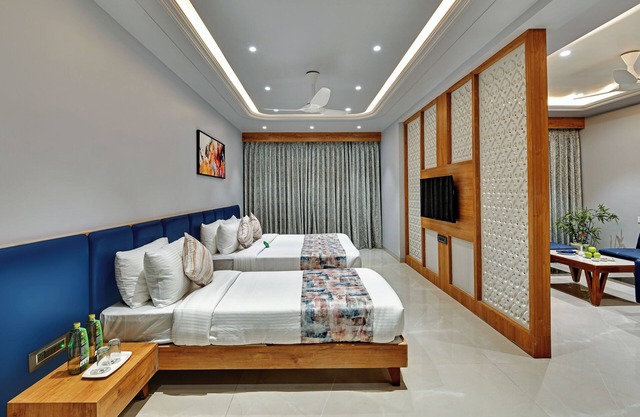 Click Hotel Royal Pearl Galenda Dahej