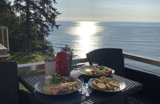 Cliff Haven at Seaside Point-TOP FLOOR WITH THE BEST VIEWS - 215+ 5 STAR REVIEWS