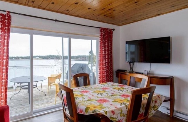 CLIPPER SHIPP BEACH MOTEL