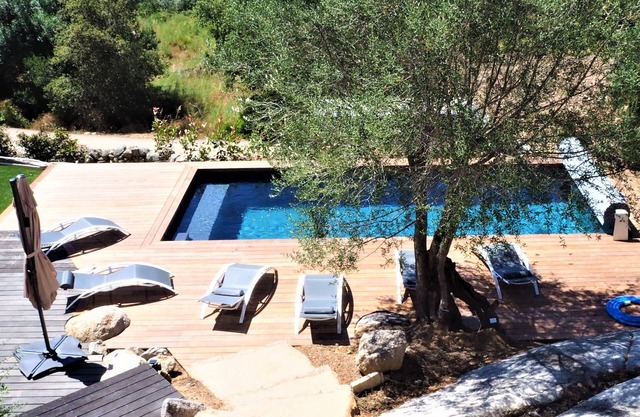 CLOSE TO THE MOST BEAUTIFUL BEACHES IN SOUTHERN CORSICA
