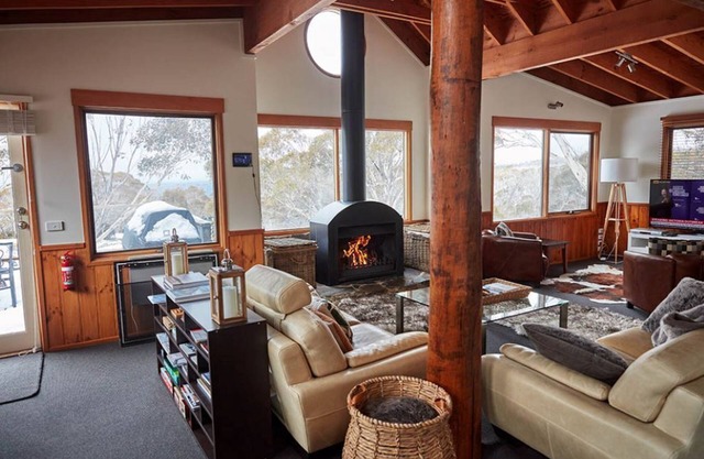 Cloud 9 Alpine Lodge