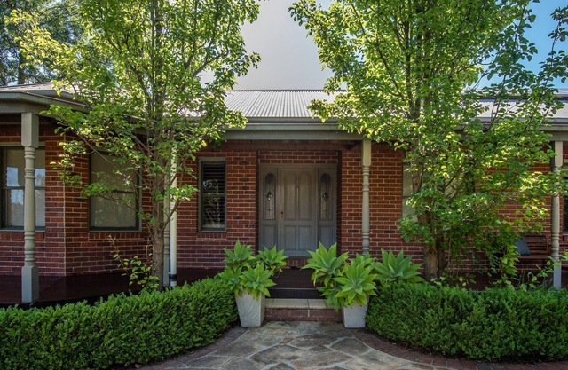 Clover Estate with Tennis Court