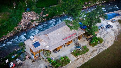 Clubhouse Mebayluon Paragliding-Homestay, Bay dù lượn, Bể bơi, Sân cỏ, Cắm trại
