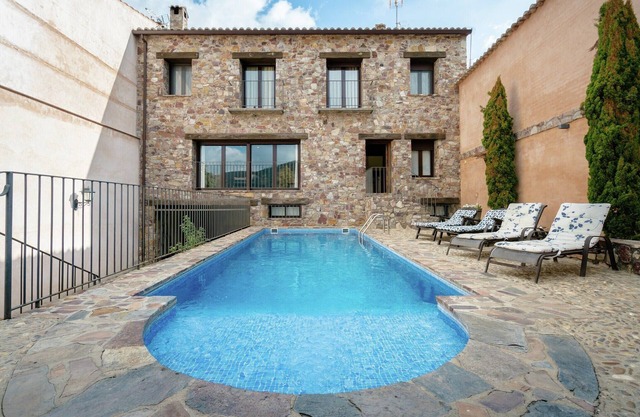 Cottage in Navas de Estena with Pool & Jacuzzi