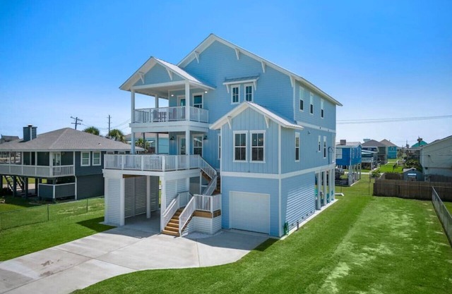 Coastal Gem in Sea Isle, Steps to Beach