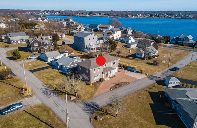 Coastal Narragansett Home - Your Happy Place!