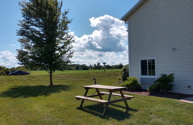 Cobblestone Inn & Suites - Clintonville