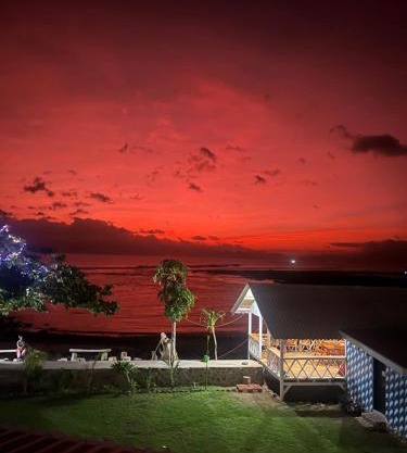 Cobblestone Surf House