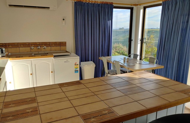 Cobden Crest Cottages