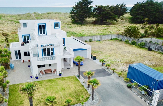 Cockle Lane Studio 1 - A beachside getaway, just for you.