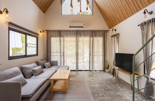 Coconut WayWay Paradise Bungalow 2