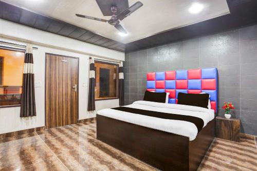 Collection O Haibowal Chowk