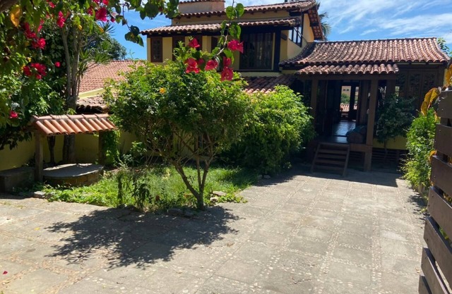 Colonial style house with pool - 4 suites