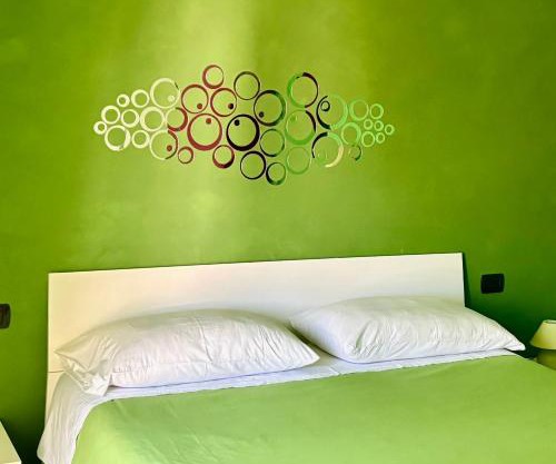 Color House Malpensa B&B