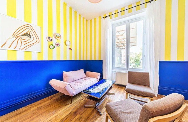 🎨✨ Colorful apartment – ​2 bedrooms in the heart of Ollins ✨🎨