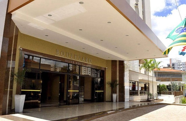 Com Parque Aquático! Apartamento Para Famílias com Sala de Jogos e Academia