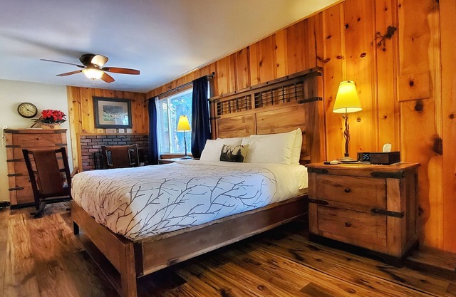 Come stay at the Bristlecone Cabin for unbelievable views!