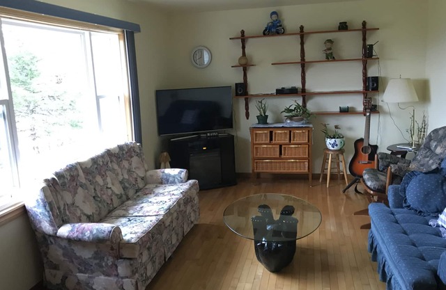 Come to the Margaree Valley