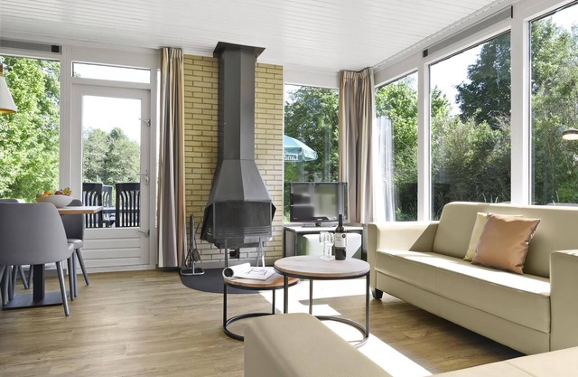 Comfort 6-person bungalow in the holiday park Landal Hochwald