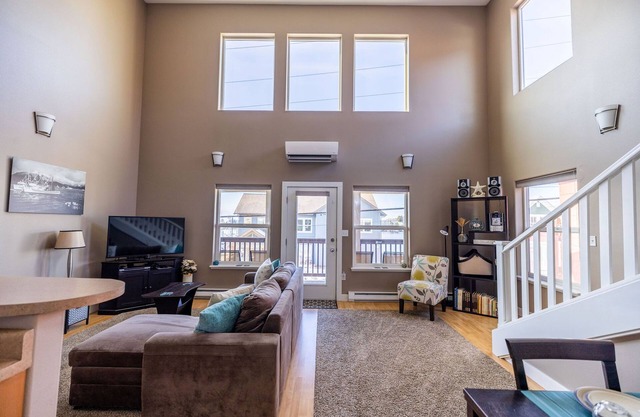 Comfort and Convenience in Downtown Sitka - Suite A