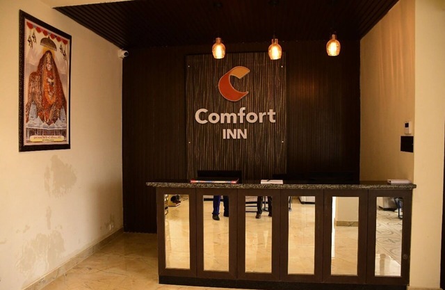 Comfort Inn pratapvasini