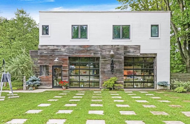 Comfort + style at Roan & Black, charming 2-bedroom retreat, perfect for up to 4!