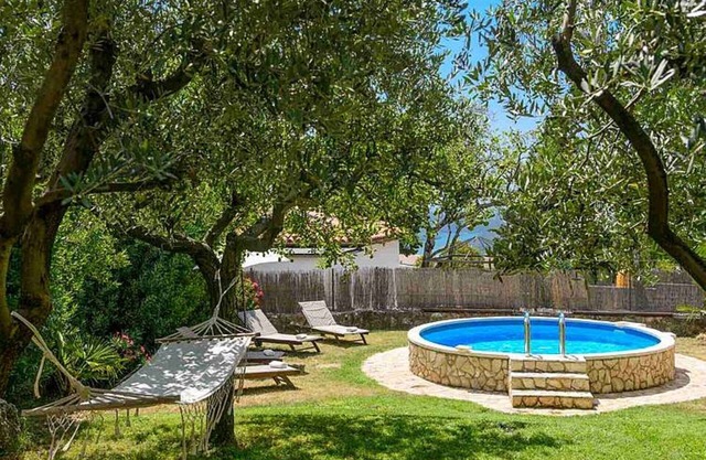 Comfortable accommodation in a quiet place