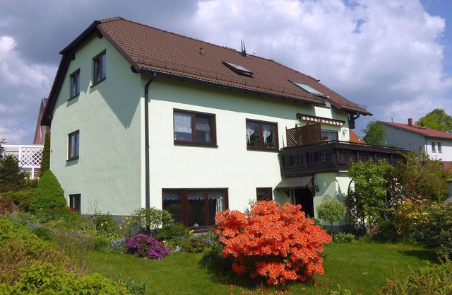 Comfortable apartment high above Dresden at the top of the Elbe valley