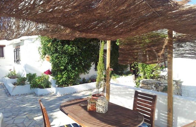 Comfortable Farmhouse Apartment with stunning views.