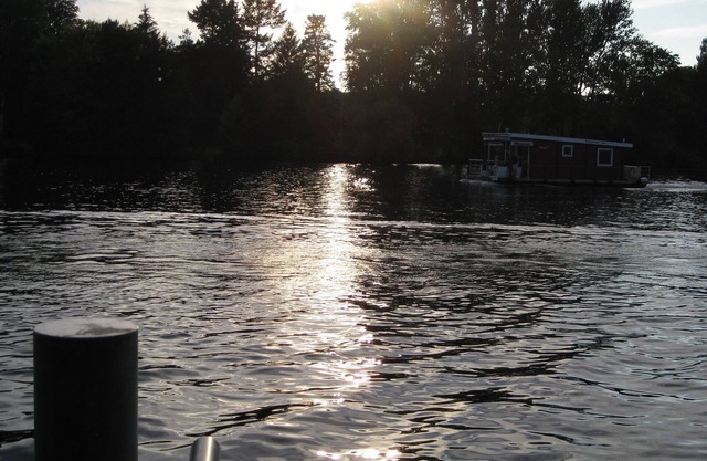 Comfortable houseboat in Berlin and Brandenburg! With and without a driver's license !