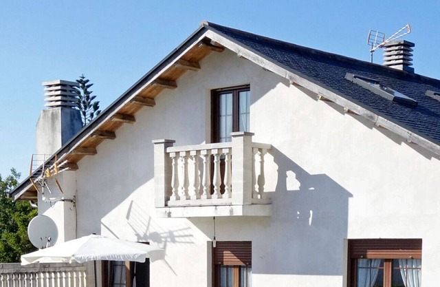 Comfortable room for 2 pax BBQ garden in coastal town