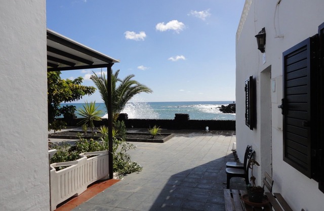 Comfortable seaside house for 4 people