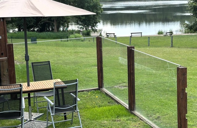 Comfortable vacation home with direct lake view - Lake view