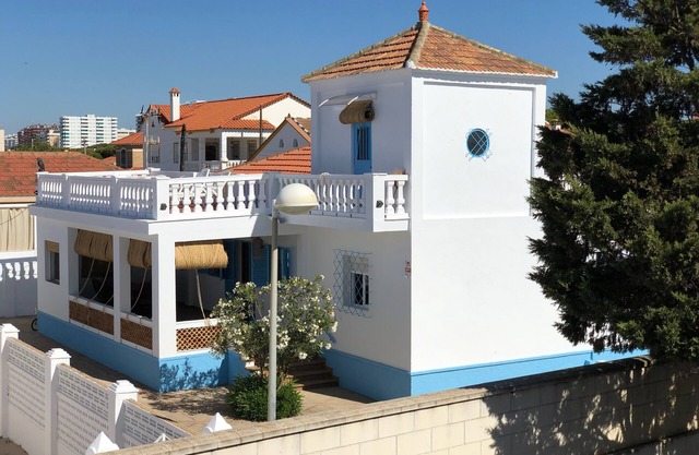 Comfortable Villa on the beachfront