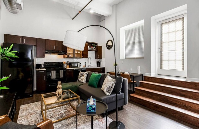 Comfy 1BR Near Arrowhd & TMobile Parking, Rooftop