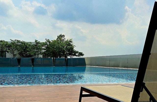 Comfy Alanis Sepang KLIA Airport 1R1B