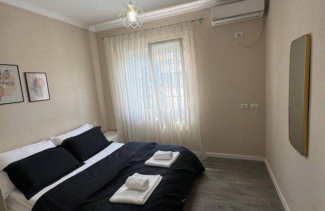 Comfy Cozy Lake City Apartment 2n