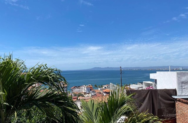 Complete apartment in the city center, 5 min walk from the sea and the boardwalk.