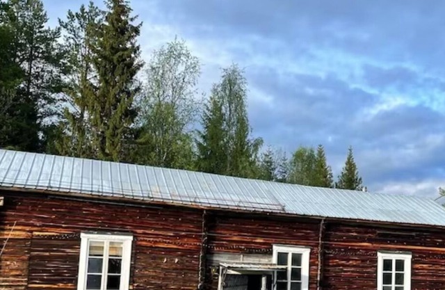 Confortable Logement sur une Ferme de Huskies et Chevaux en Laponie