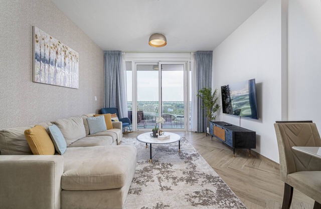 Contemporary 1BR in Al Kifaf Residences West, Bur Dubai by Deluxe Holiday Homes