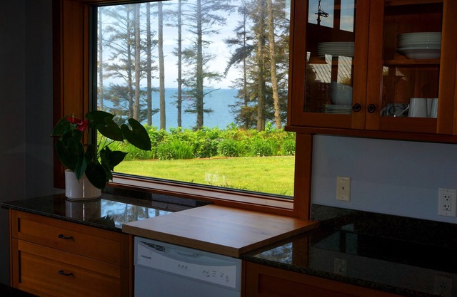 Contemporary Oceanfront Cottage with Private Beaches, Trails, and Gardens