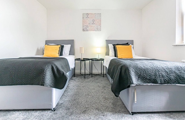 Contractor/Corporate Stays – Full Amenities, Near Liverpool and Warrington