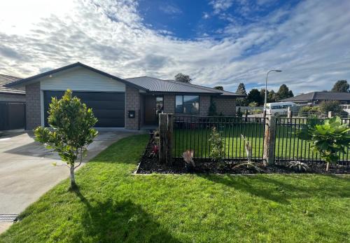 Convenient and comfortable Waitara