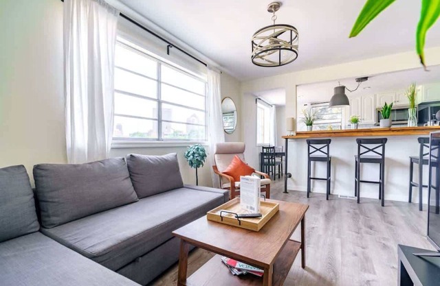 Convention- Short North - 2BR - Private Parking