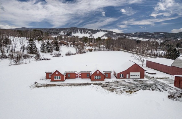 Converted Carriage Barn - The Carriage House Unit1