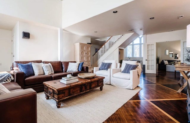 Converted Church Home Next to Downtown w/King Bed